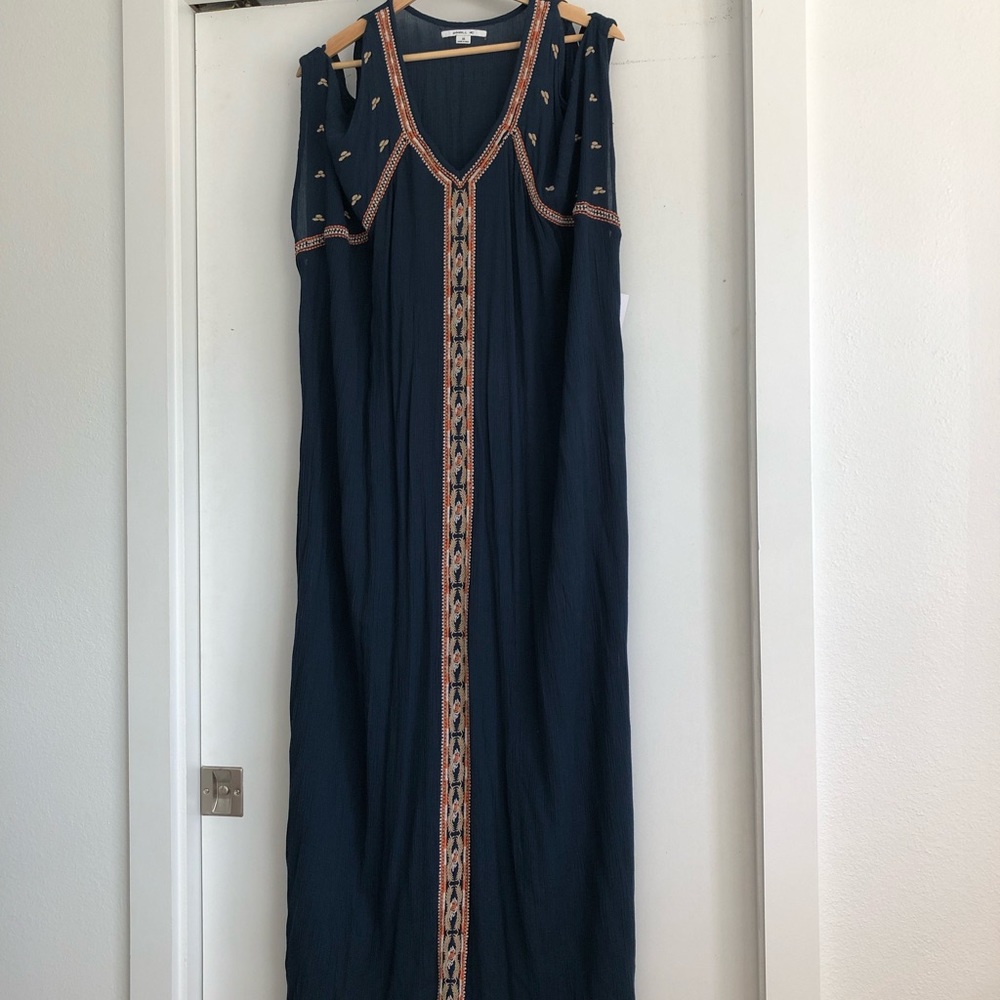 O’Neill women’s size medium off the shoulder dress.